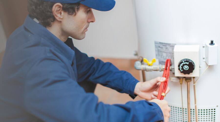 Expert burst pipe repair services in Goodwine, IL